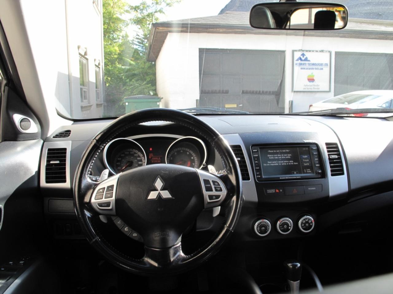 2008 Mitsubishi Outlander XLS - 7 Passenger with NAV - Photo #21