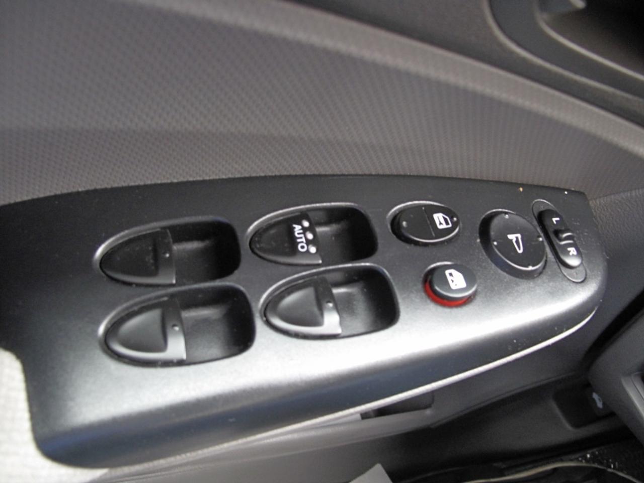2006 Honda Civic 4x4 Touring - Photo #10