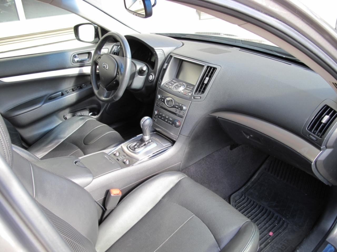 2013 Infiniti G37X  Luxury AWD - Photo #7