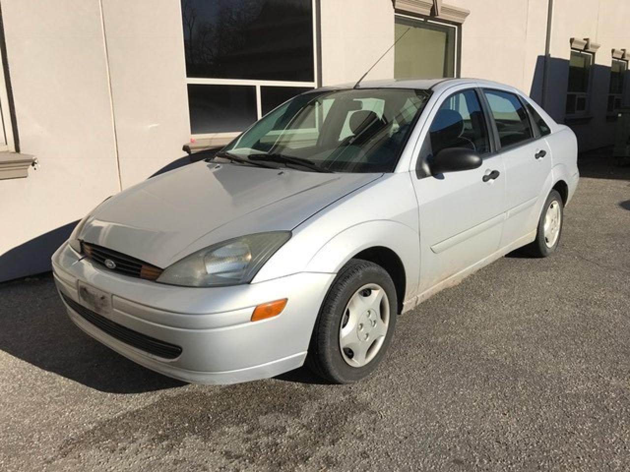 2004 Ford Focus SE Photo2