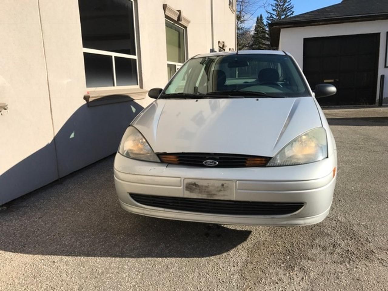 2004 Ford Focus SE Photo
