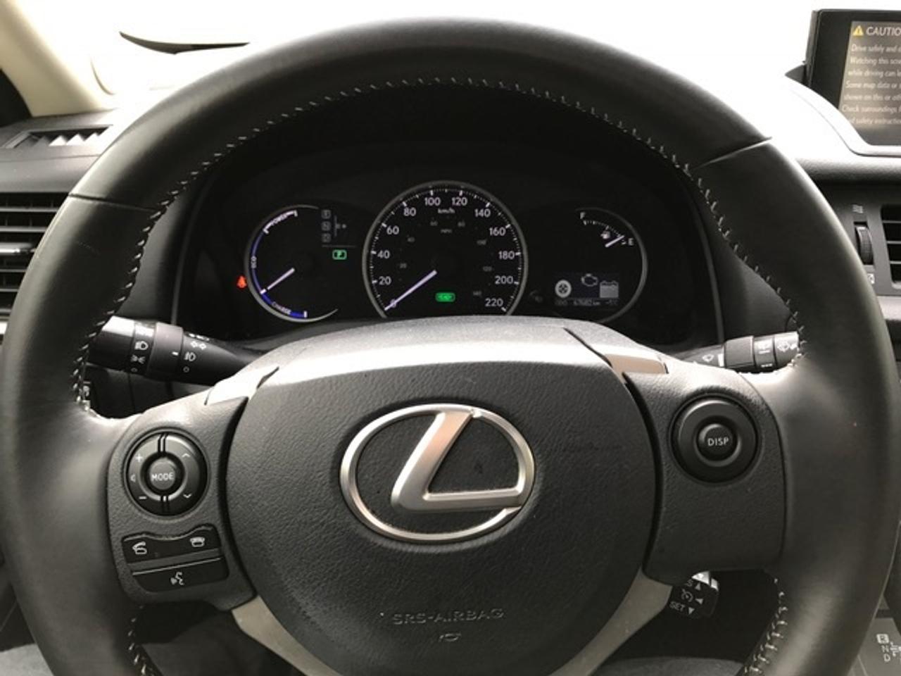 2014 Lexus CT 200h NAV & Backup Camera! Photo