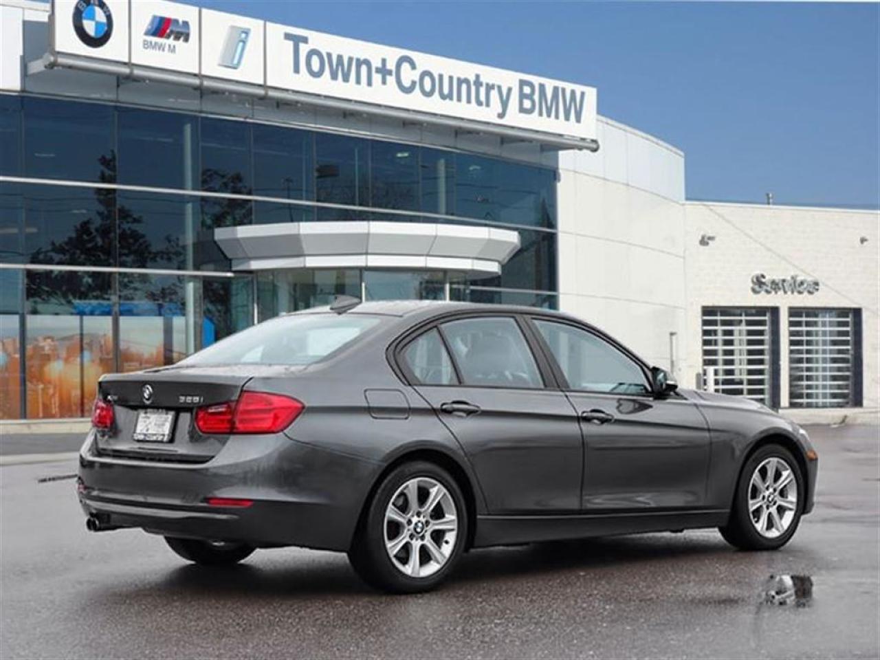 2013 BMW 328i xDrive Sedan Classic Line EOP 6Yrs/160KM Warranty Photo3