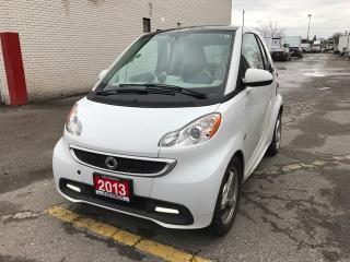 2013 Mercedes-Benz Smart fortwo Passion with NAV!