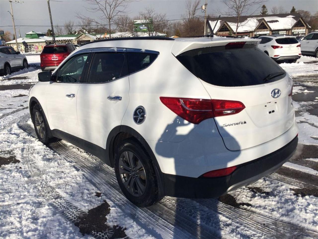 2015 Hyundai Santa Fe Luxury, Leather,Pan roof!!!! Photo