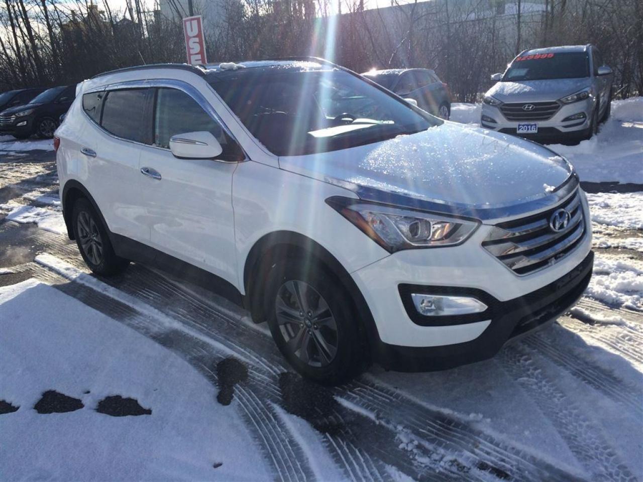 2015 Hyundai Santa Fe Luxury, Leather,Pan roof!!!! Photo