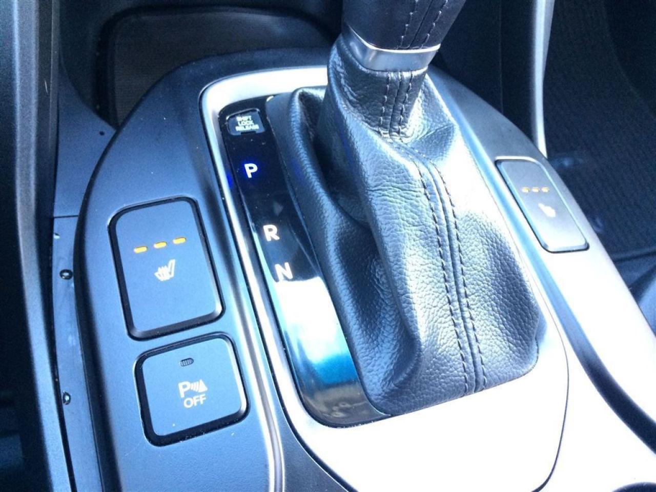 2015 Hyundai Santa Fe Luxury, Leather,Pan roof!!!! Photo