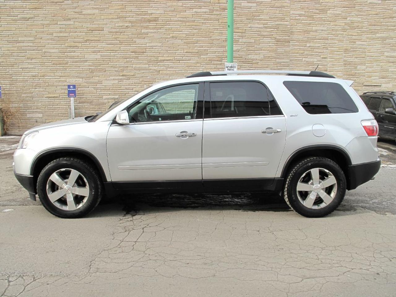 2012 GMC Acadia SLT - FWD - Leather - Photo #1