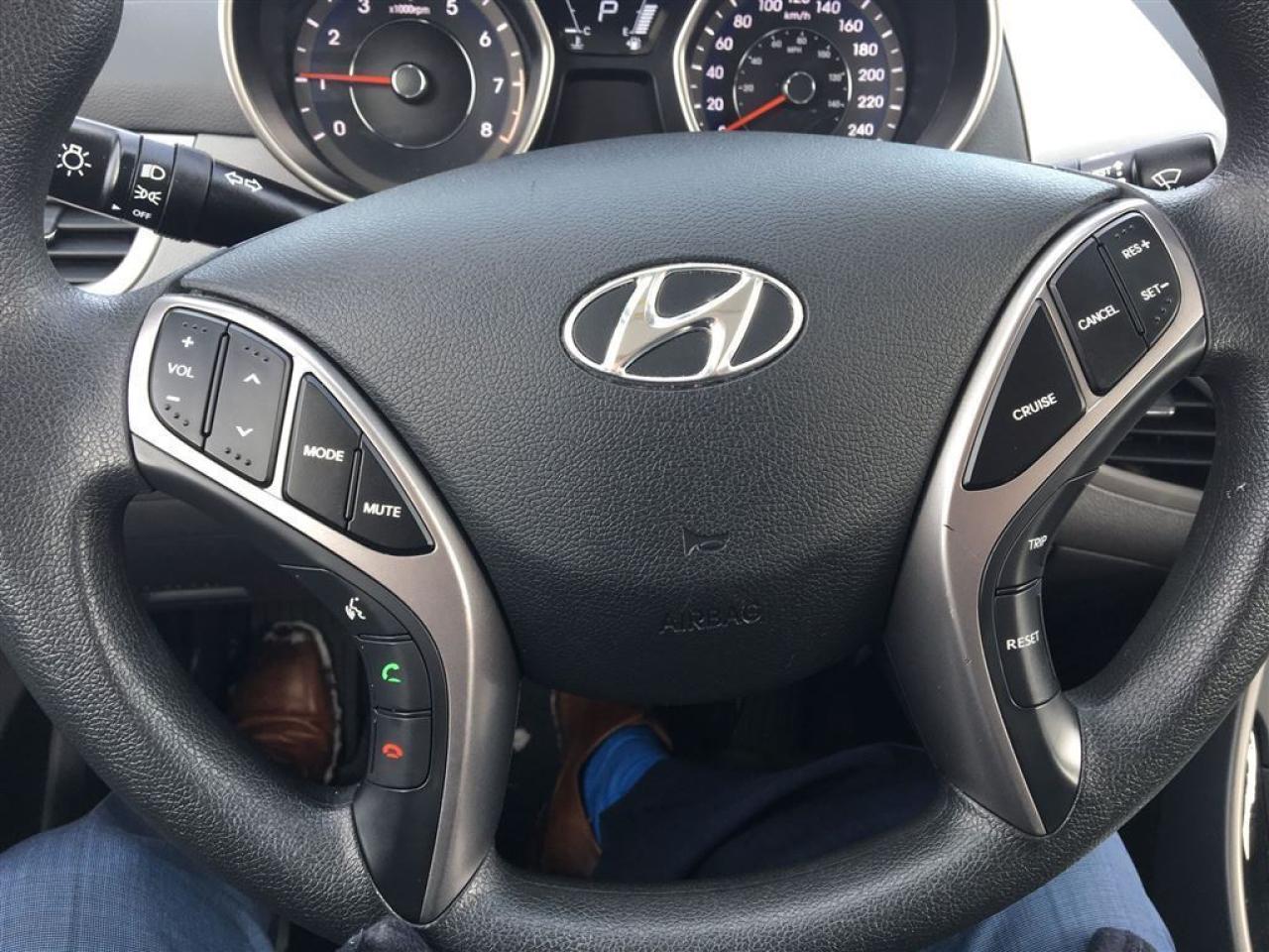 2013 Hyundai Elantra GL AUTO Photo