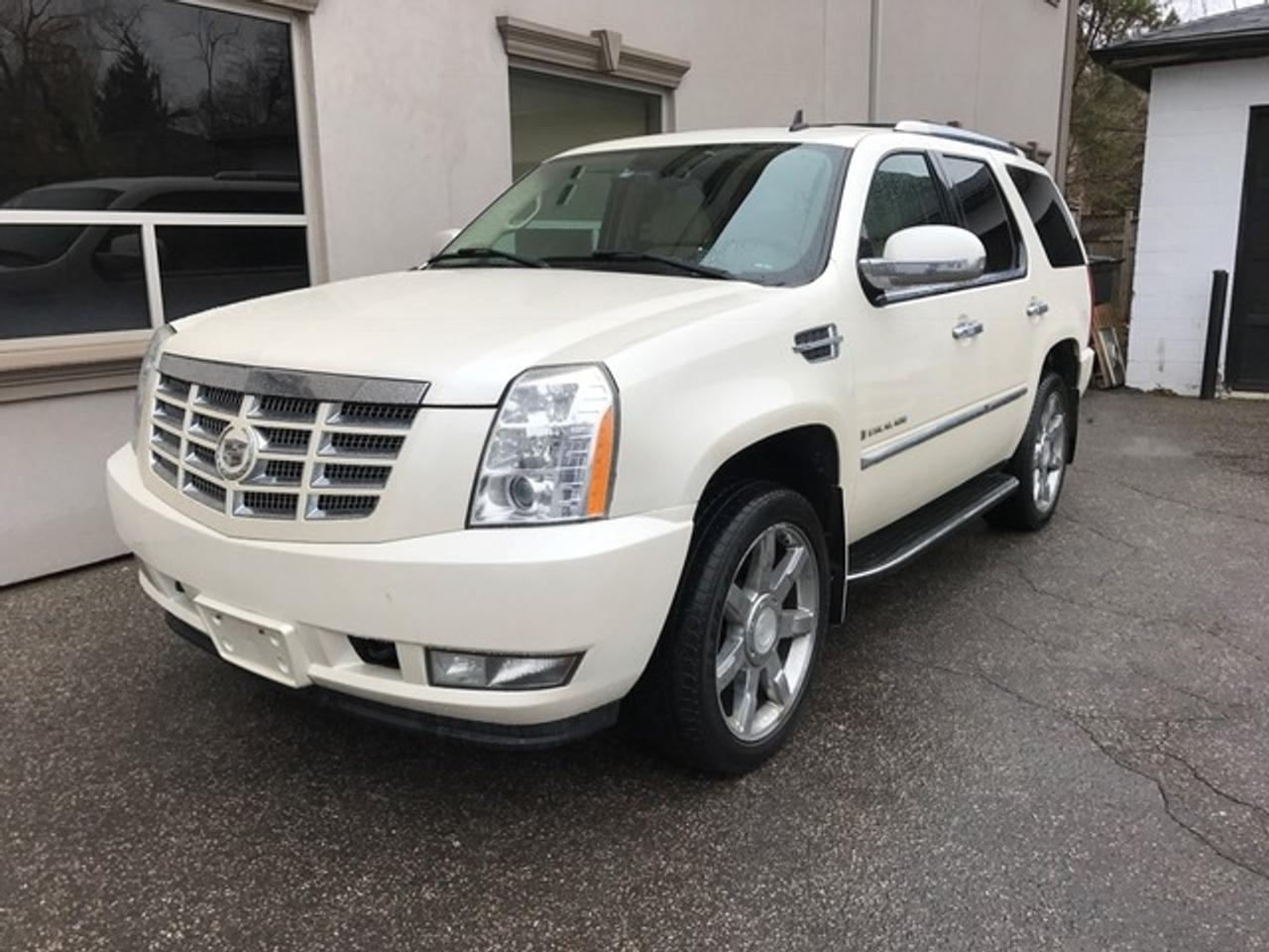 2008 Cadillac Escalade NAV - DVD- 22" RIMS -3 Yr Warranty- Carproof Clean Photo
