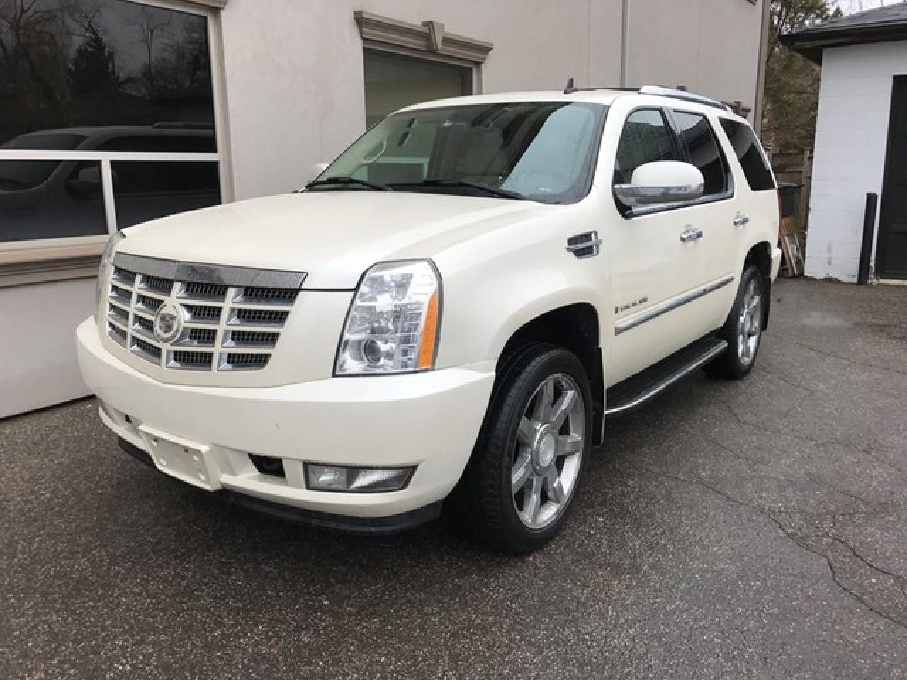 2008 Cadillac Escalade NAV - DVD- 22" RIMS -3 Yr Warranty- Carproof Clean
