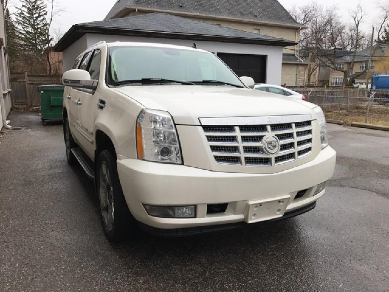 2008 Cadillac Escalade NAV - DVD- 22" RIMS -3 Yr Warranty- Carproof Clean