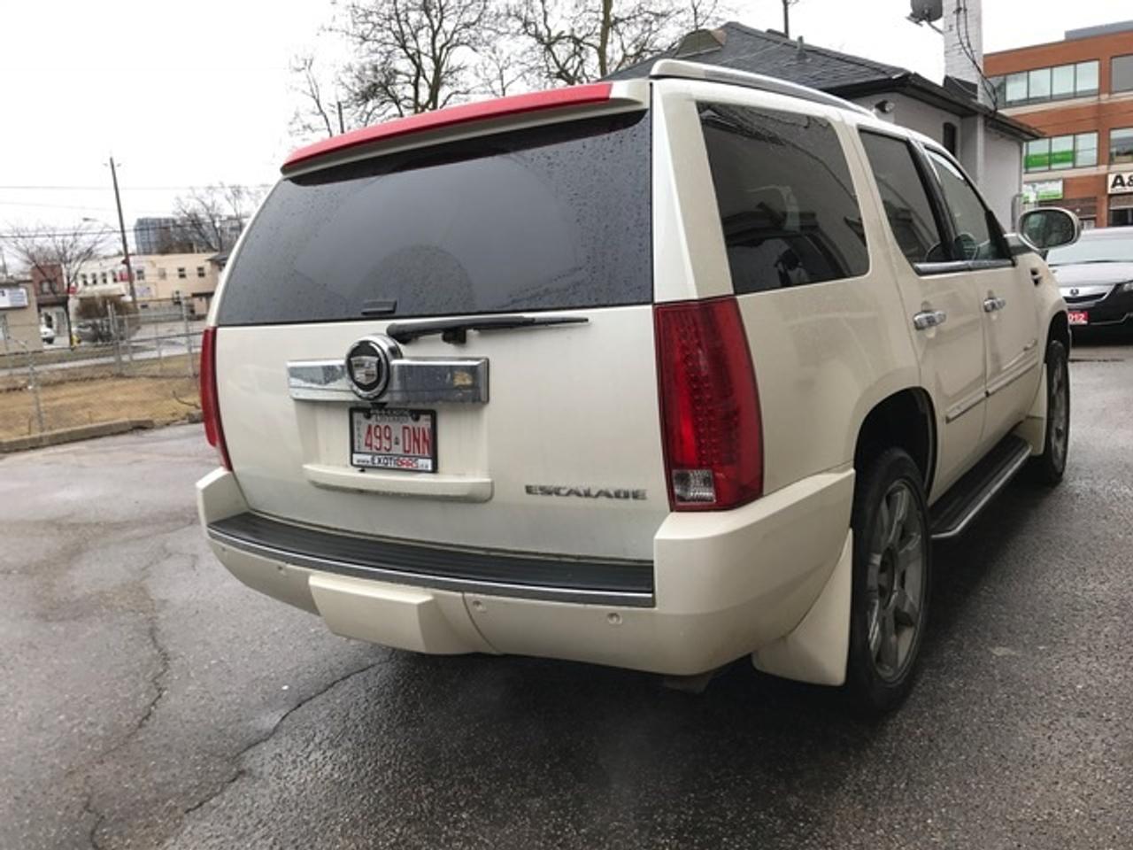 2008 Cadillac Escalade NAV - DVD- 22" RIMS -3 Yr Warranty- Carproof Clean - Photo #7