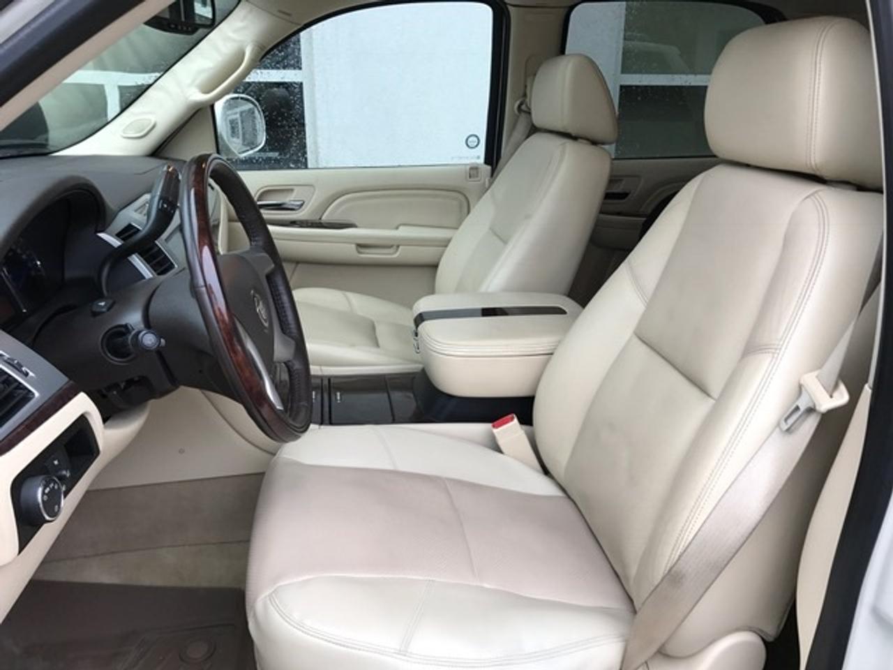 2008 Cadillac Escalade NAV - DVD- 22" RIMS -3 Yr Warranty- Carproof Clean - Photo #9