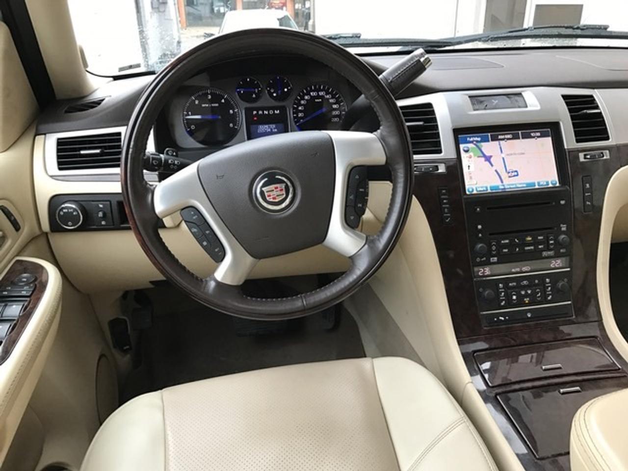 2008 Cadillac Escalade NAV - DVD- 22" RIMS -3 Yr Warranty- Carproof Clean Photo