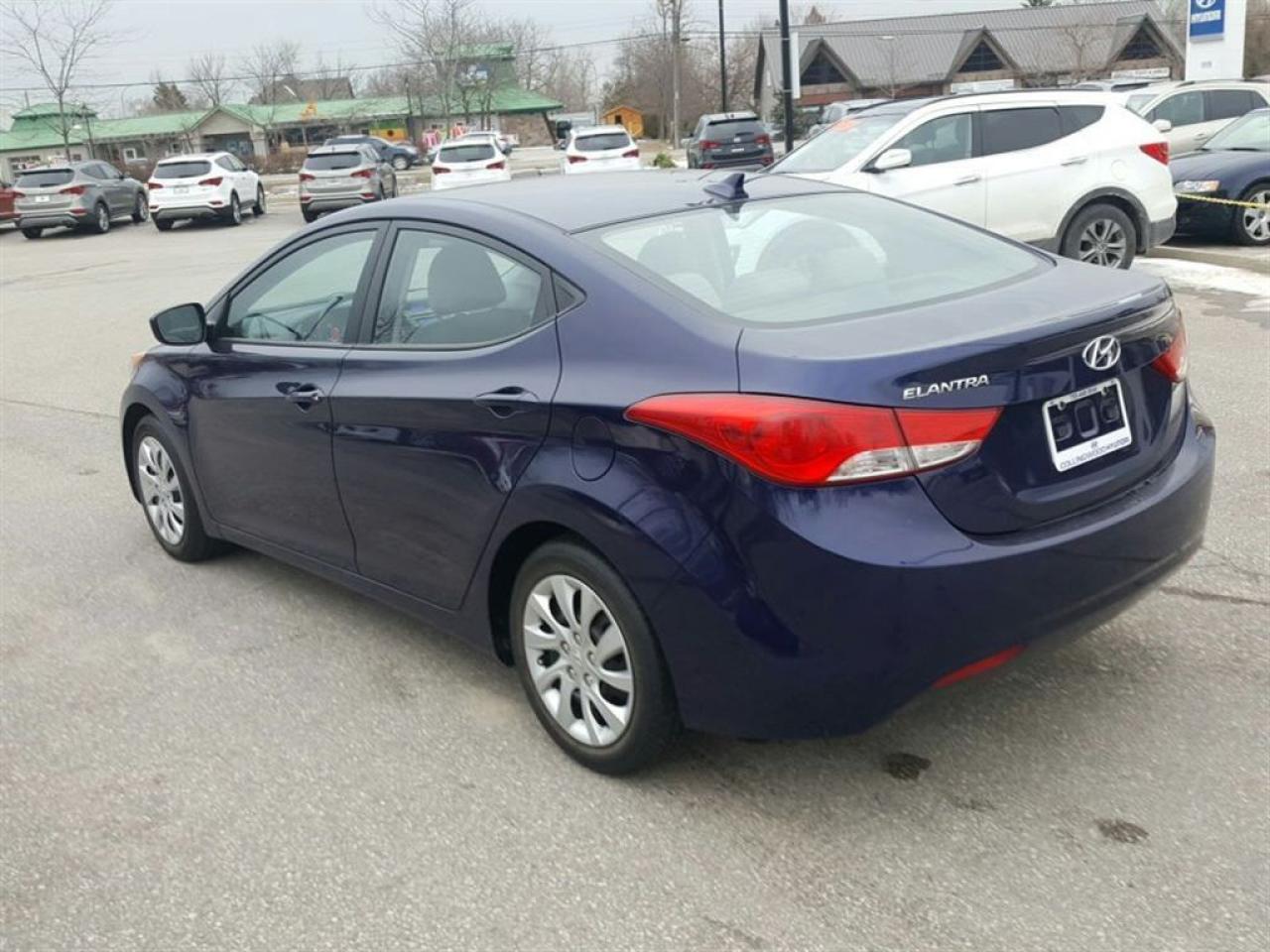 2013 Hyundai Elantra One owner, bought and serviced here, clean carproo Photo2