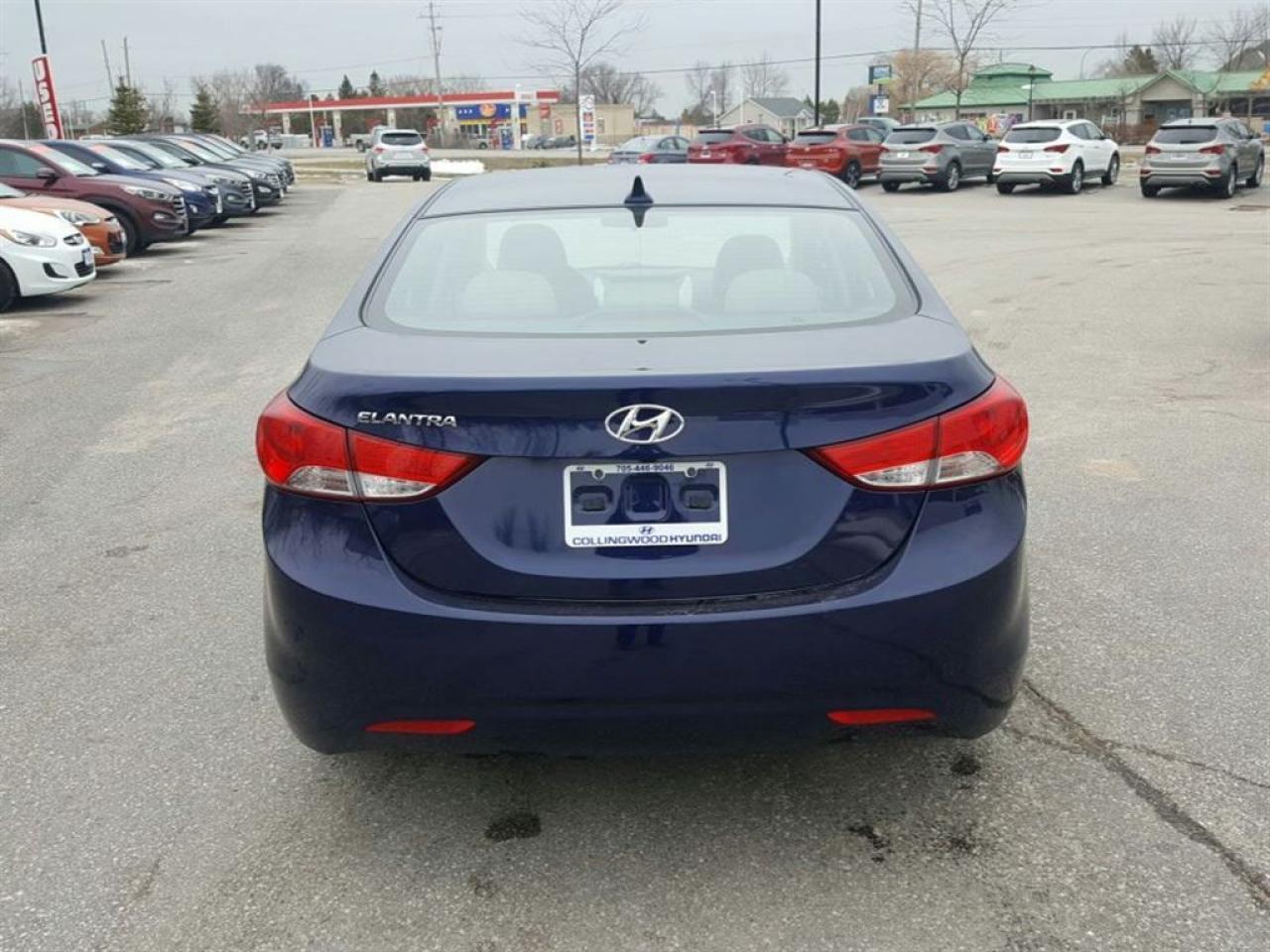2013 Hyundai Elantra One owner, bought and serviced here, clean carproo Photo3