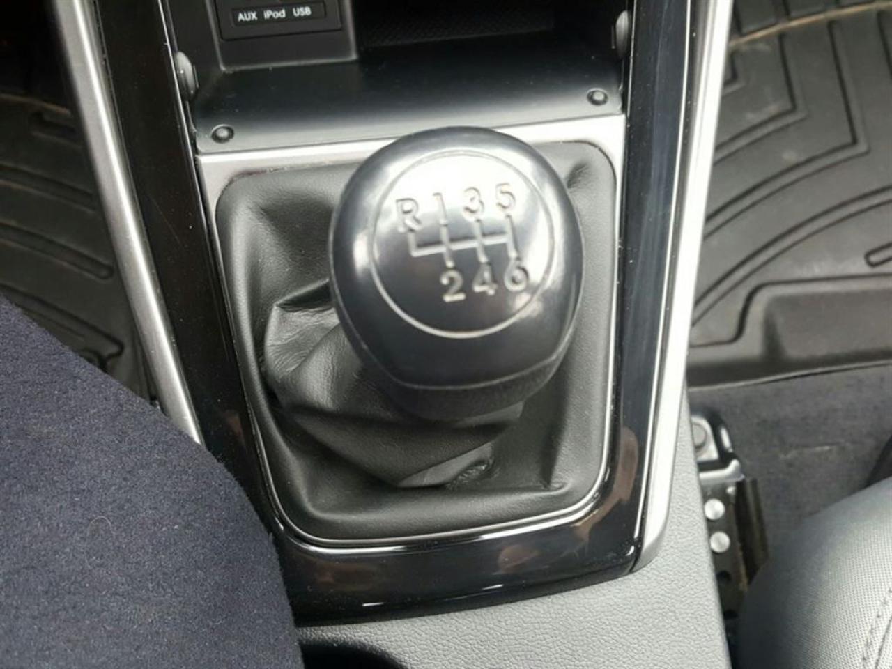 2013 Hyundai Elantra One owner, bought and serviced here, clean carproo Photo