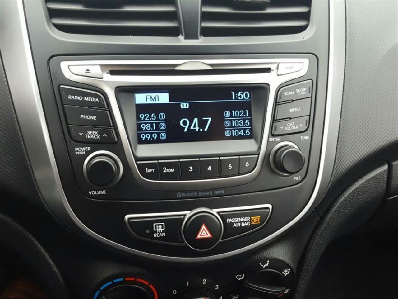 2015 Hyundai Accent GL Auto Photo