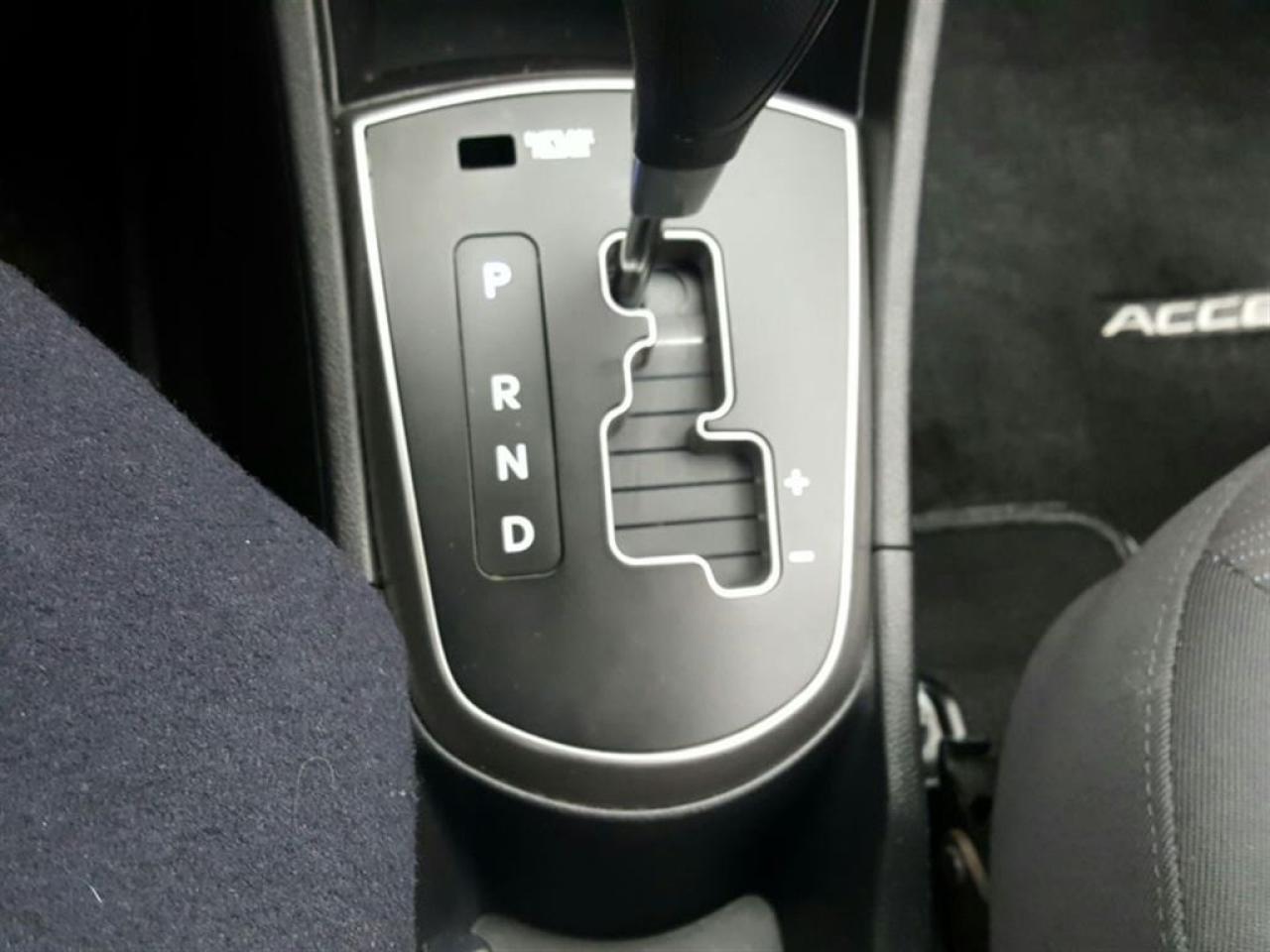 2015 Hyundai Accent GL Auto Photo