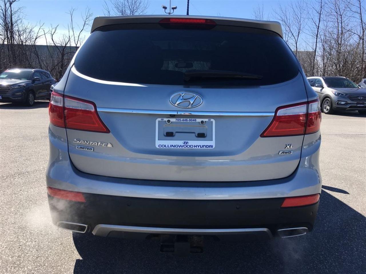 2013 Hyundai Santa Fe XL Limited Photo3