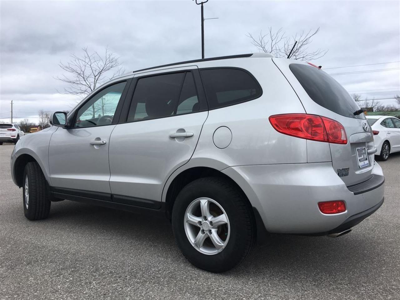 2009 Hyundai Santa Fe GLS Photo