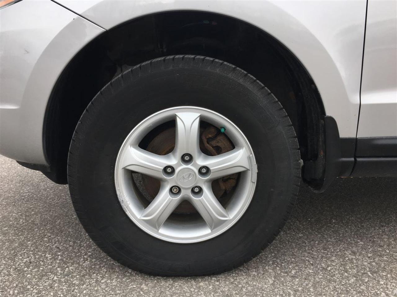 2009 Hyundai Santa Fe GLS Photo