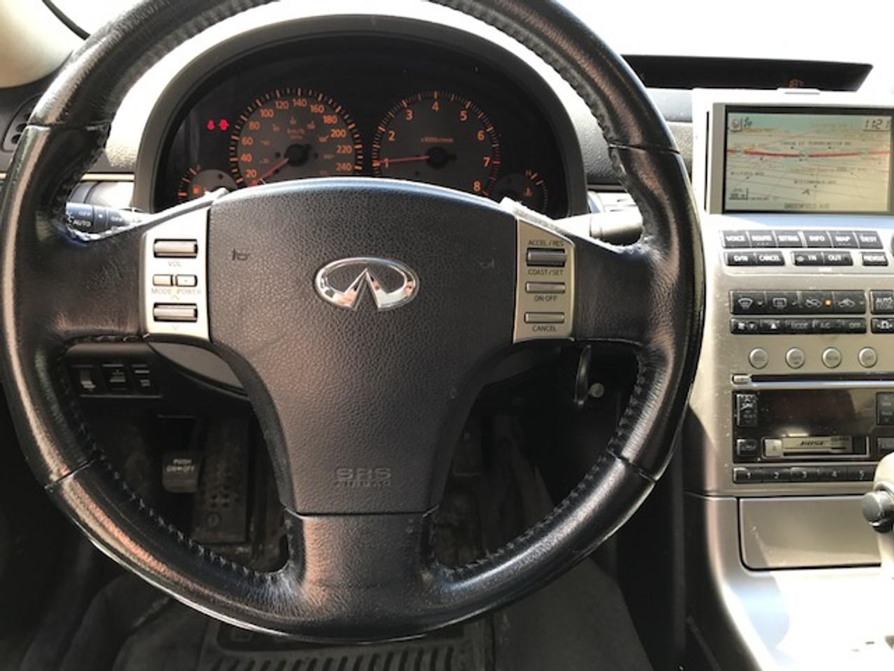 2003 Infiniti G35 Loaded! Auto, Navi, Low km's Photo