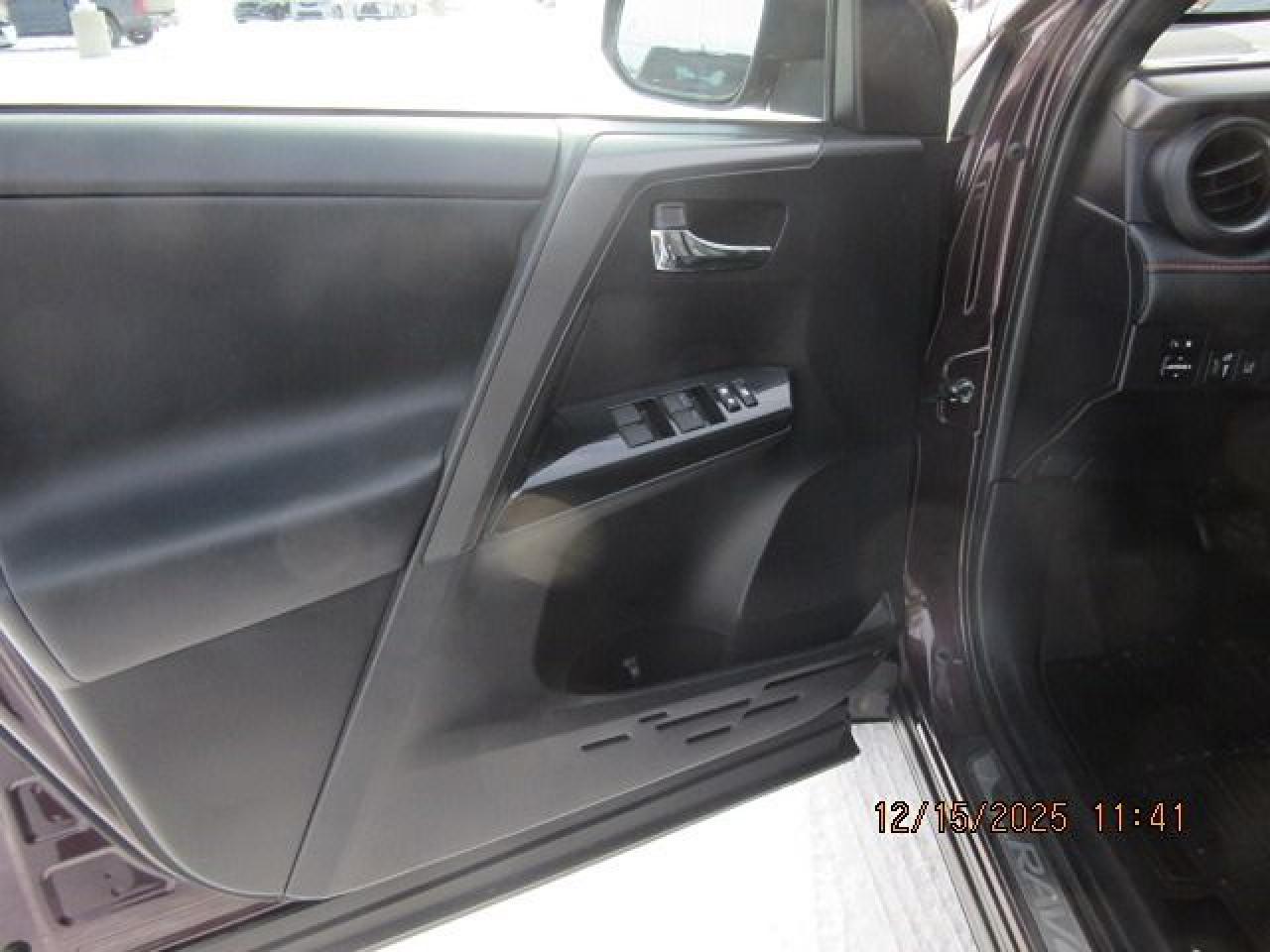 2017 Toyota RAV4 se Photo