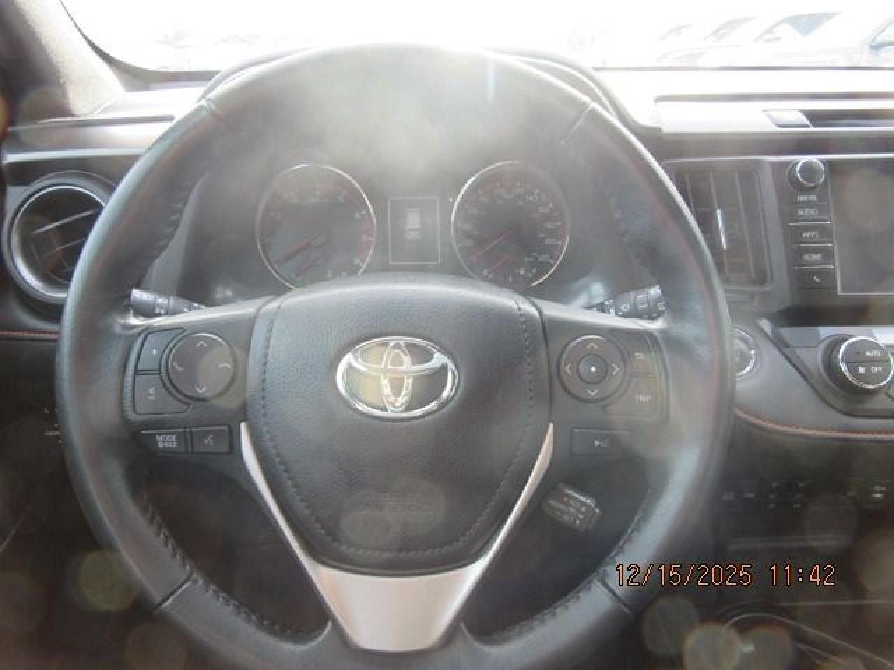 2017 Toyota RAV4 se Photo