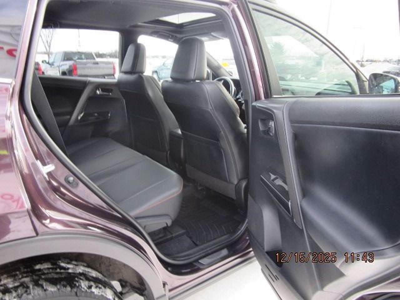 2017 Toyota RAV4 se Photo