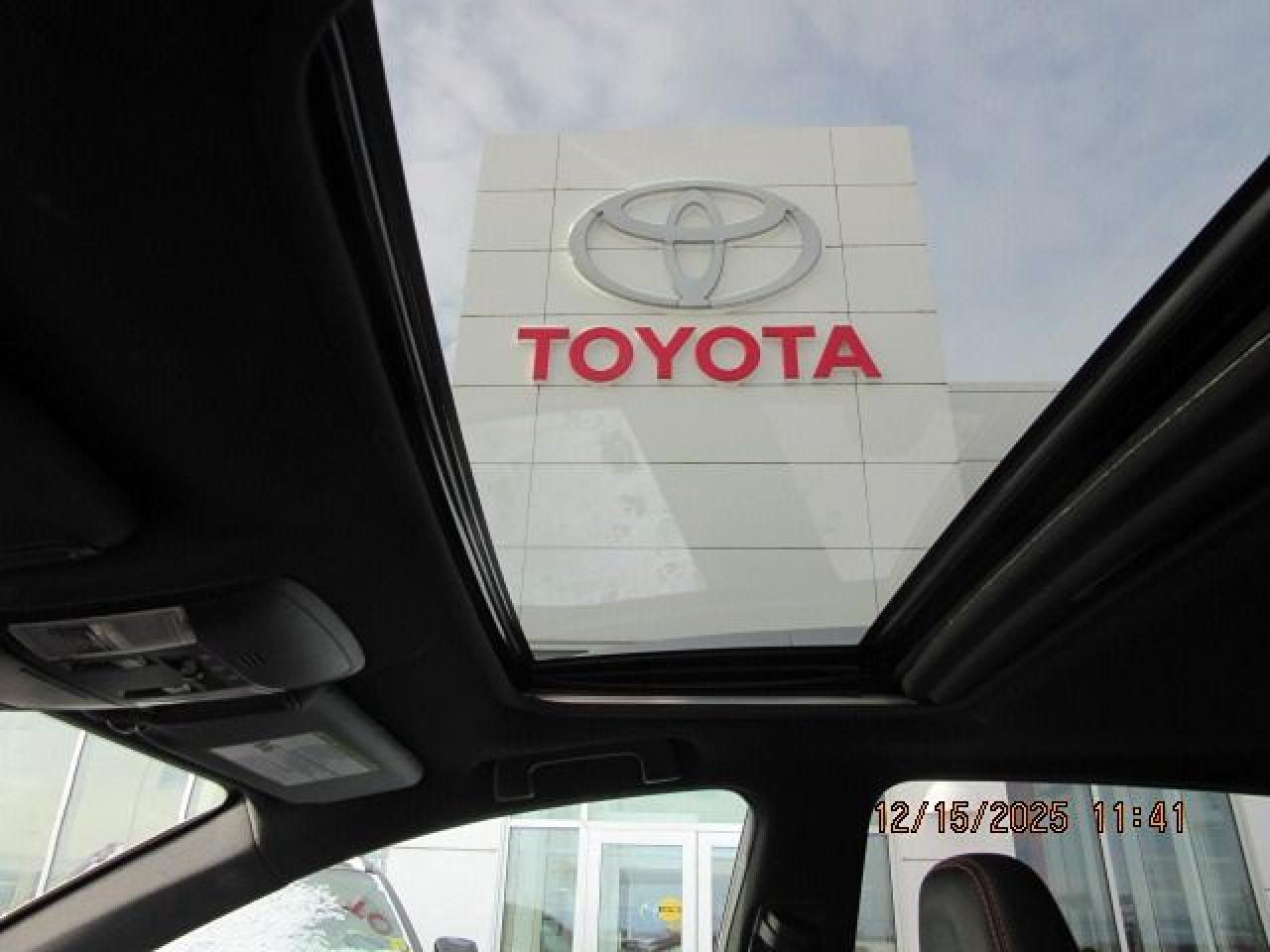 2017 Toyota RAV4 se Photo