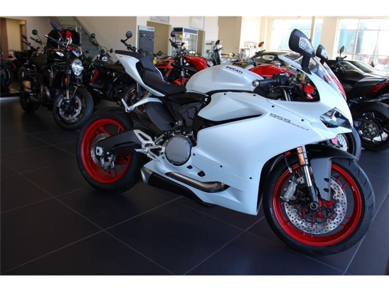 Used 2017 Ducati 959 Panigale Panigale 959 For Sale In Oakville Ontario Carpages Ca