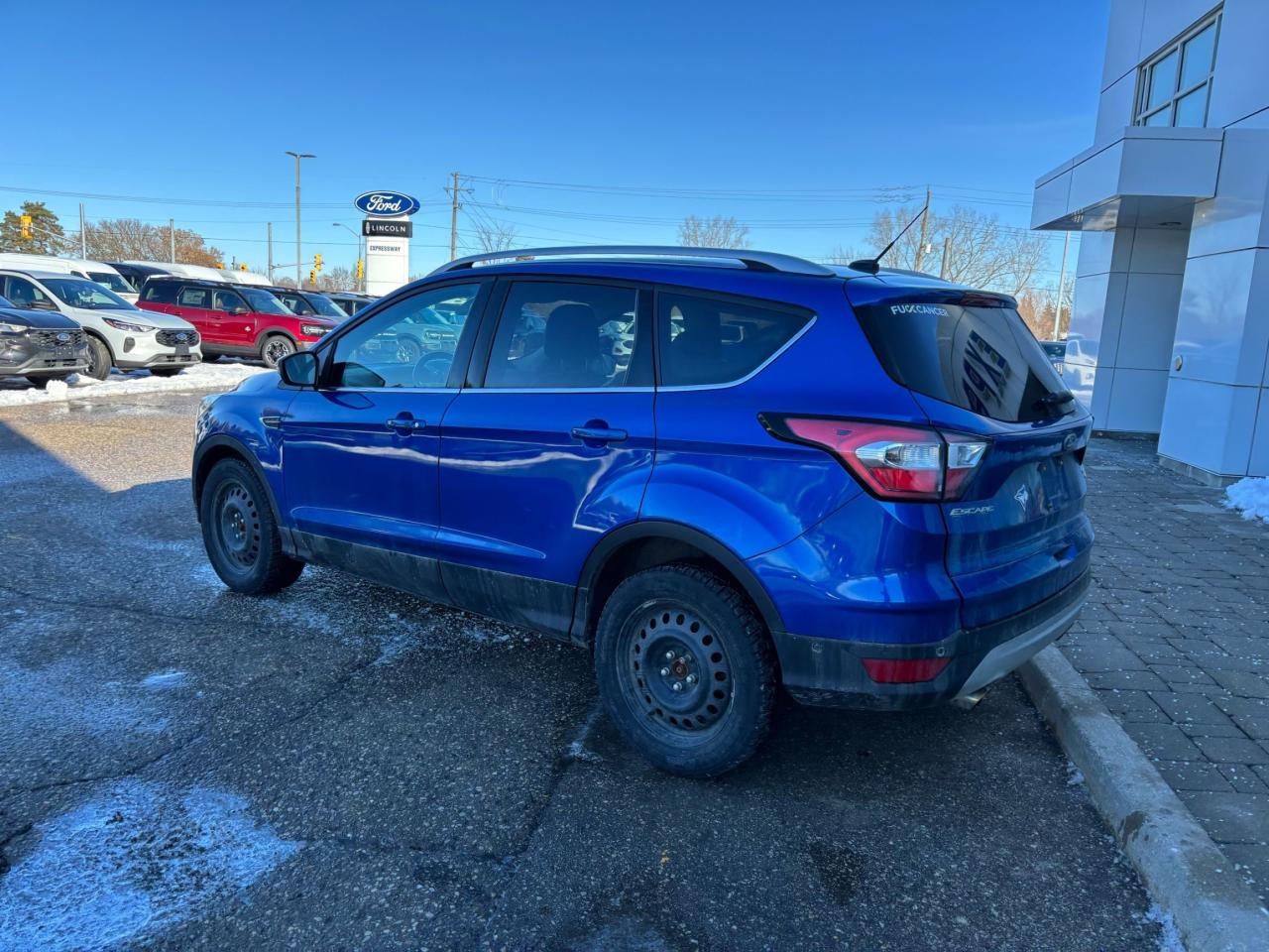 2017 Ford Escape TITANIUM, MOONROOF, NAV, POWER LIFTGATE, LOCAL! Photo