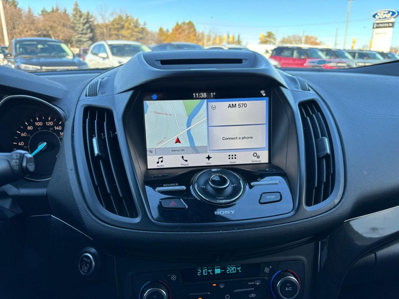 2017 Ford Escape TITANIUM, MOONROOF, NAV, POWER LIFTGATE, LOCAL! Photo