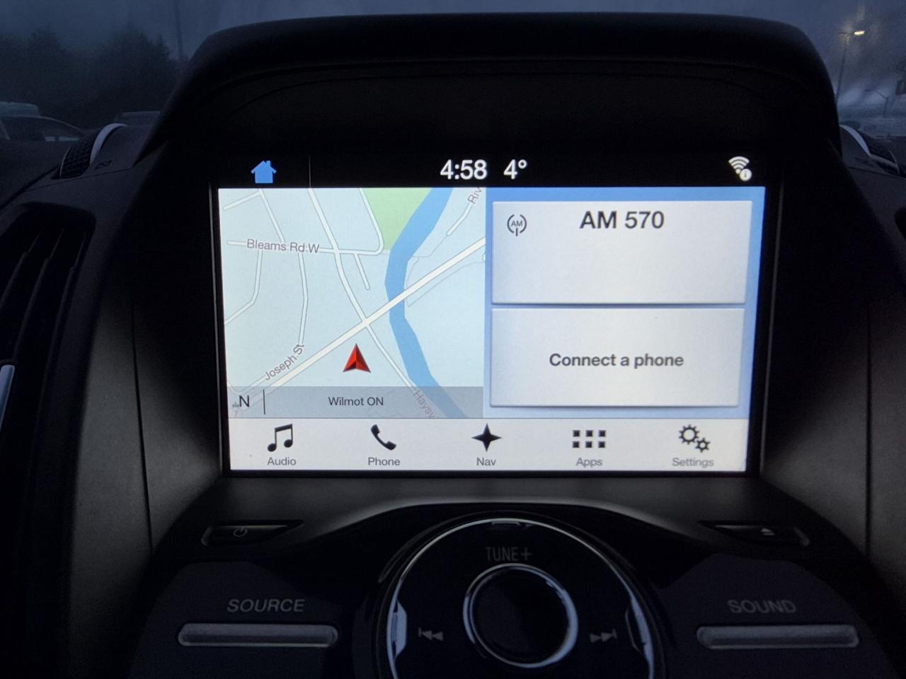 2017 Ford Escape TITANIUM, MOONROOF, NAV, POWER LIFTGATE, LOCAL! Photo