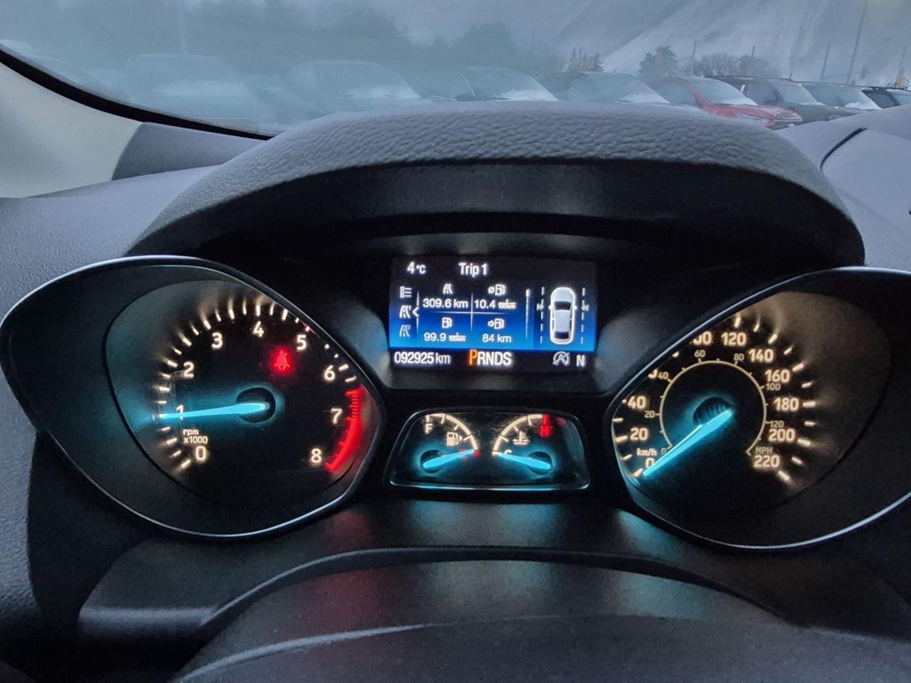 2017 Ford Escape TITANIUM, MOONROOF, NAV, POWER LIFTGATE, LOCAL! Photo