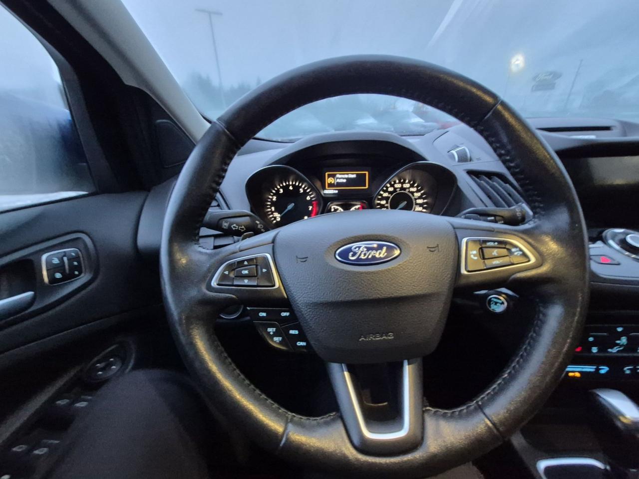 2017 Ford Escape TITANIUM, MOONROOF, NAV, POWER LIFTGATE, LOCAL! Photo