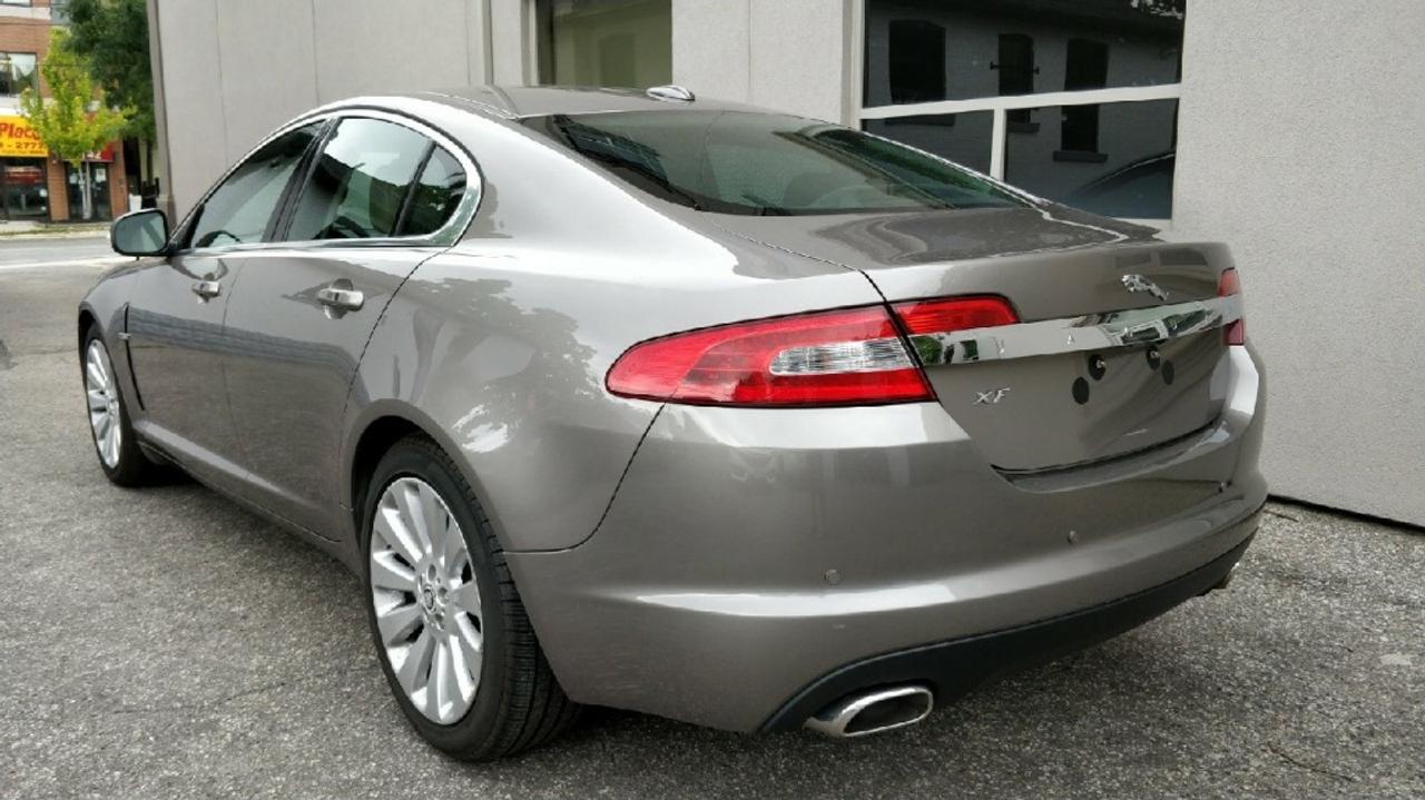 2009 Jaguar XF Legendary British Quality! - Photo #9