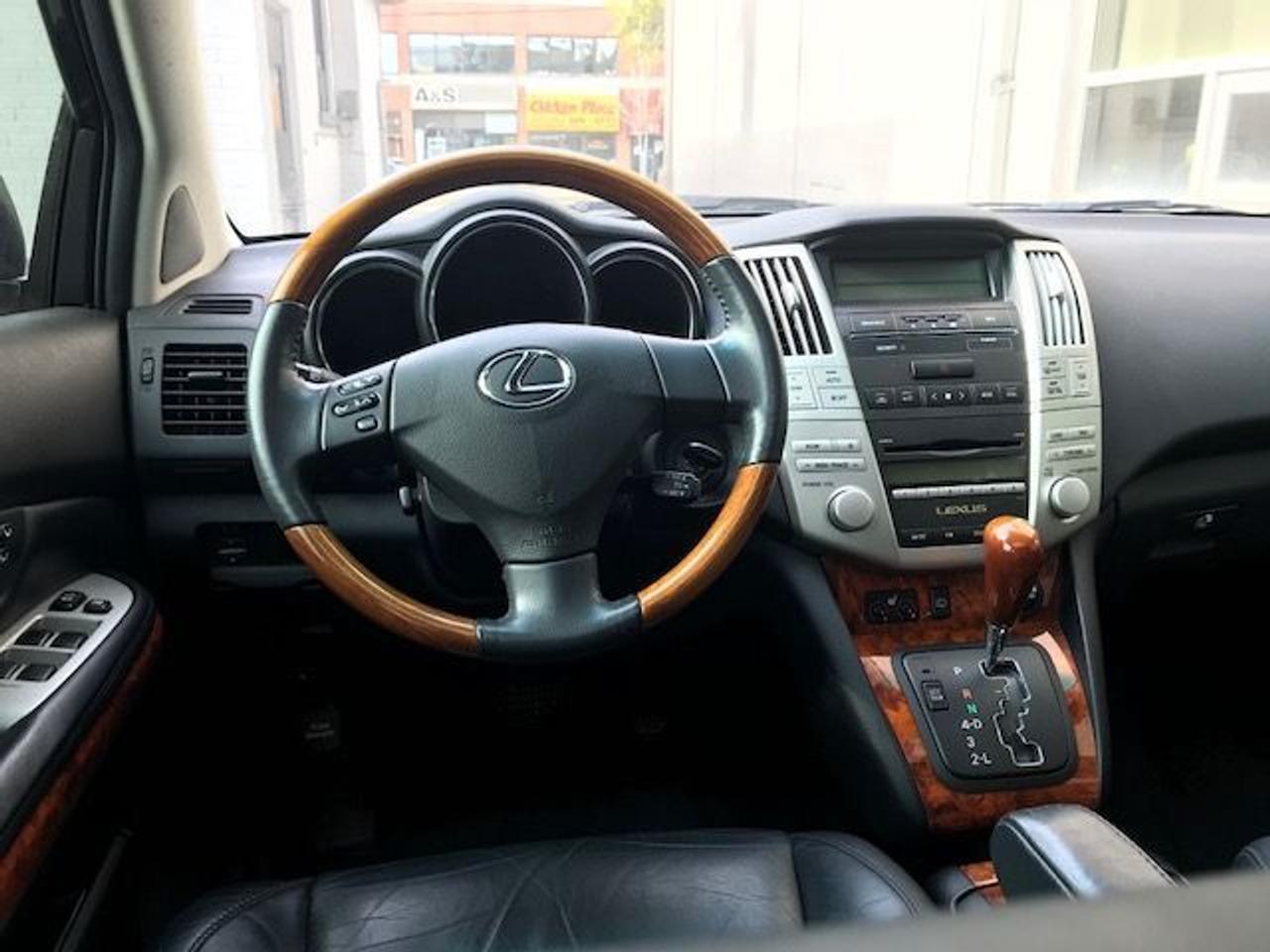 2007 Lexus RX 350 Leather • Heated Seats - Photo #7