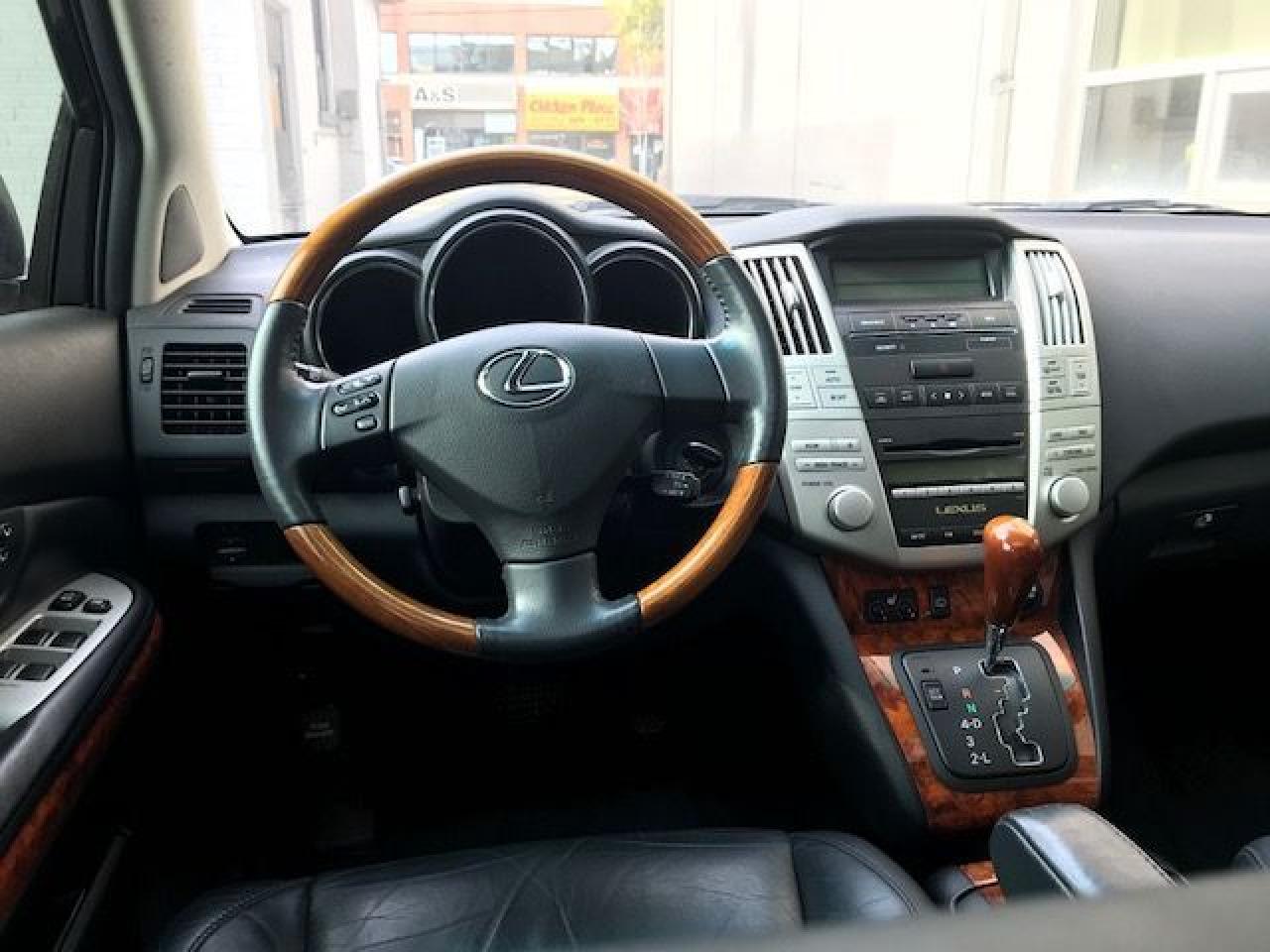 2007 Lexus RX 350 Leather • Heated Seats - Photo #7