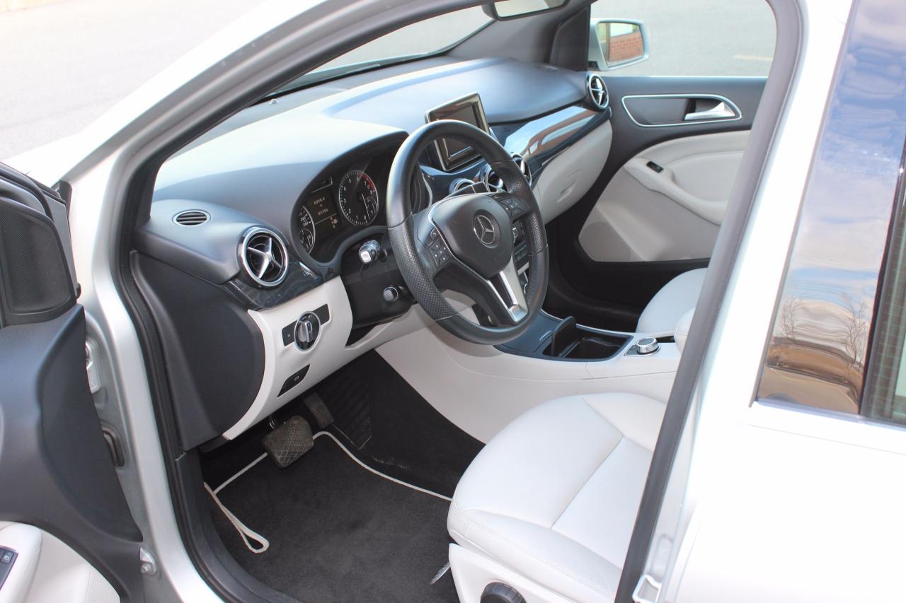 2013 Mercedes-Benz B-Class B 250 Sports Tourer - Photo #9