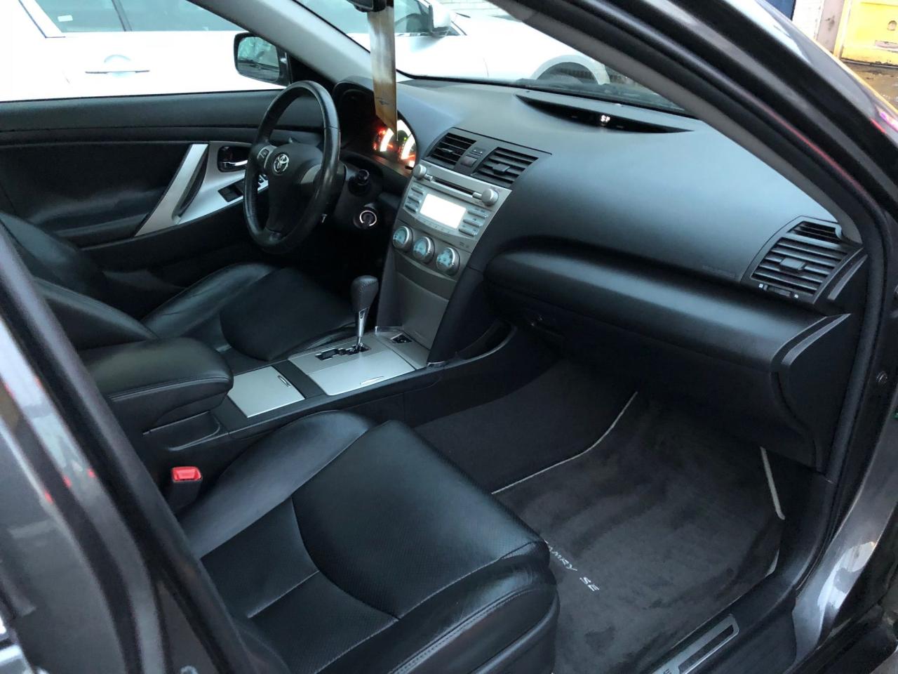 2007 Toyota Camry SE • 4 CYL • Winters •  No Accidents! - Photo #7