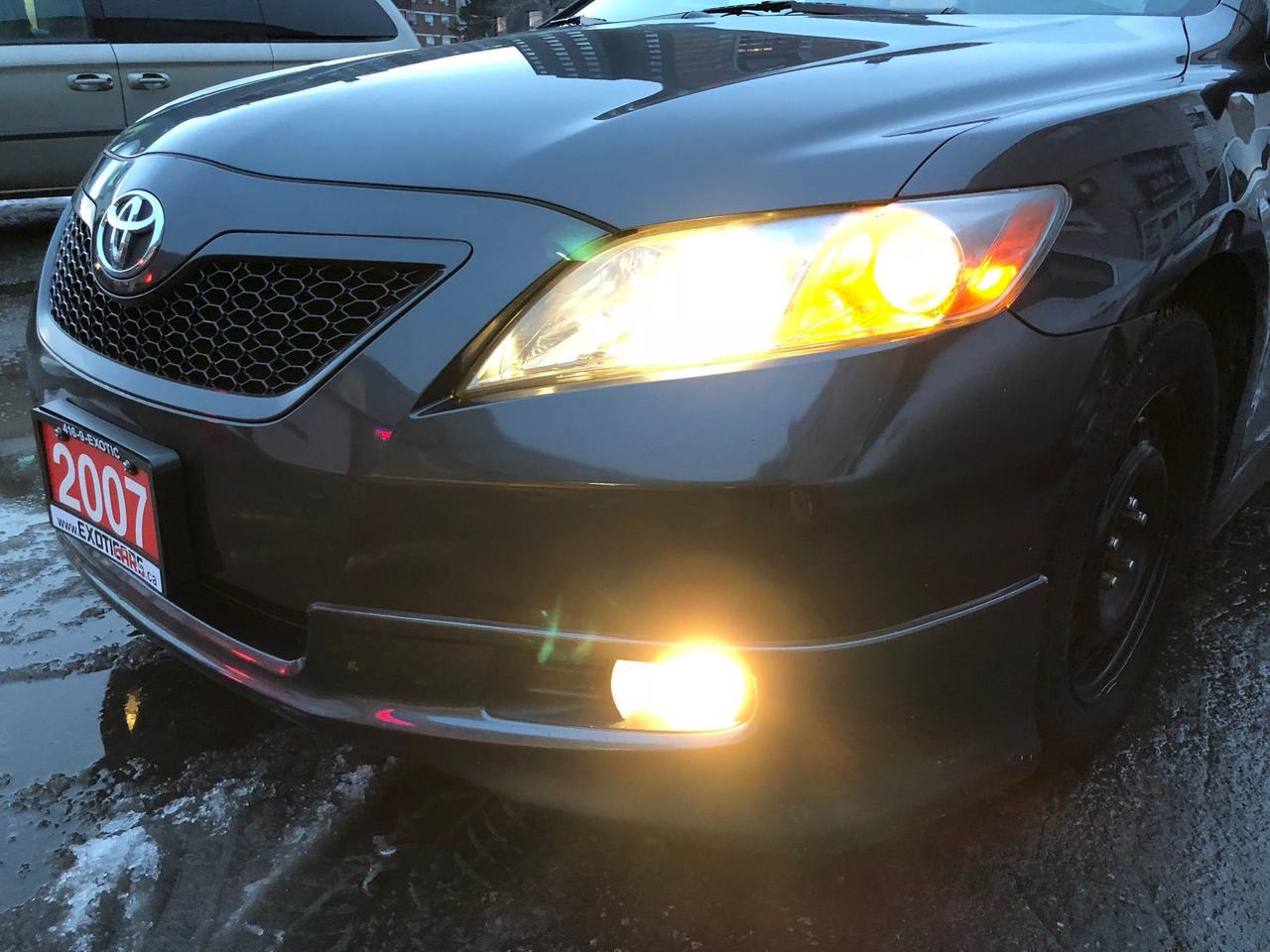 2007 Toyota Camry SE • 4 CYL • Winters •  No Accidents! Photo