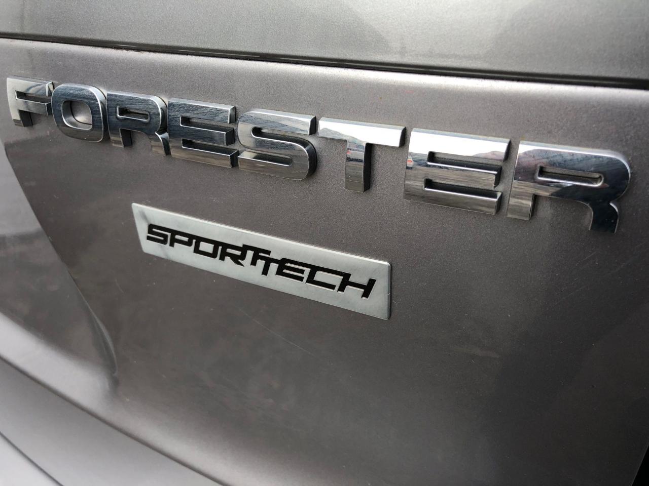 2010 Subaru Forester SportTech with Nav! Low Mileage! No Accidents! - Photo #6
