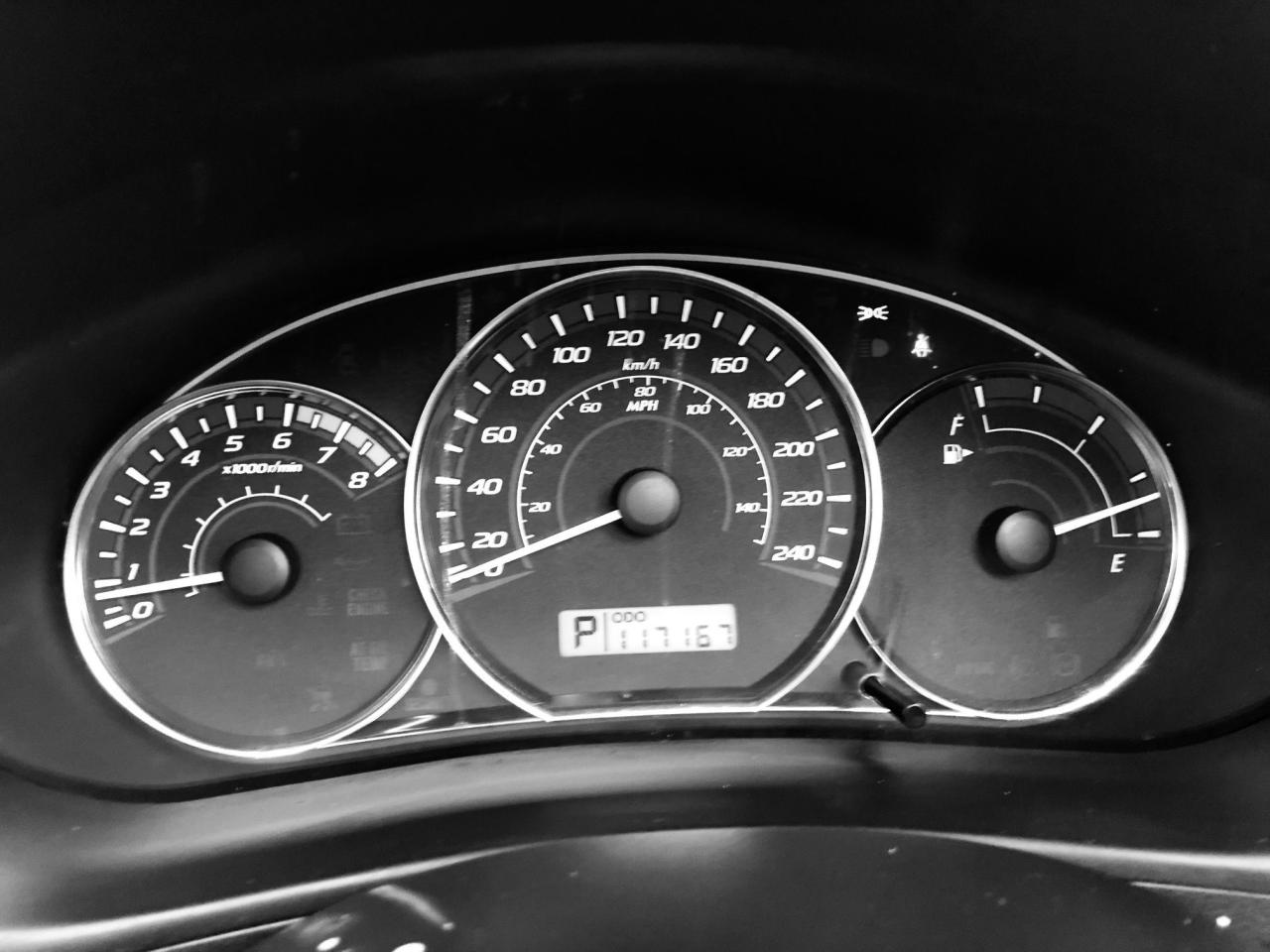 2010 Subaru Forester SportTech with Nav! Low Mileage! No Accidents! - Photo #11