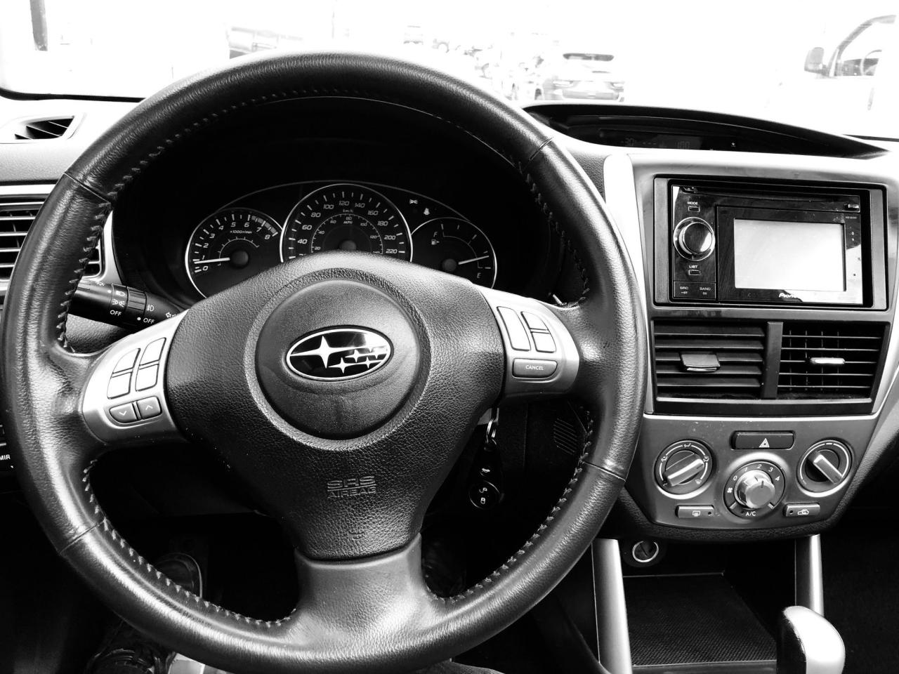 2010 Subaru Forester SportTech with Nav! Low Mileage! No Accidents! - Photo #14