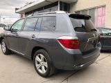 2010 Toyota Highlander Sport, Leather, Sunroof, Low Mileage!