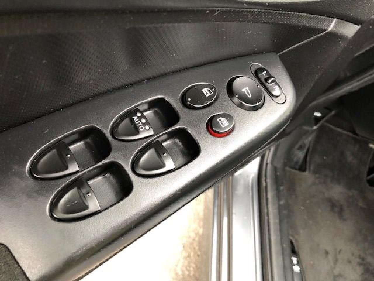2011 Honda Civic SE • Low km • No Accidents