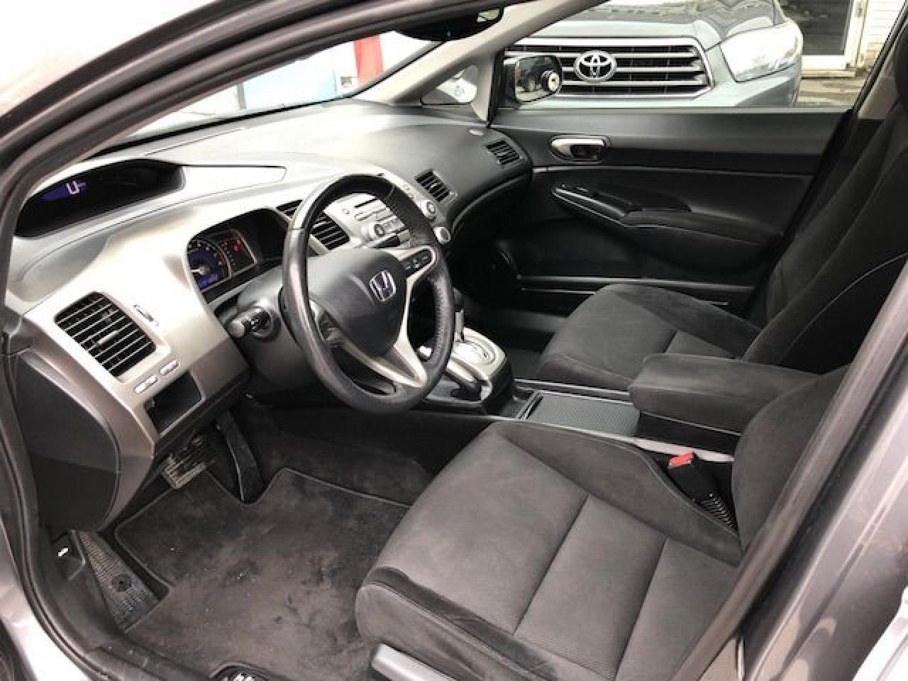 2011 Honda Civic SE • Low km • No Accidents